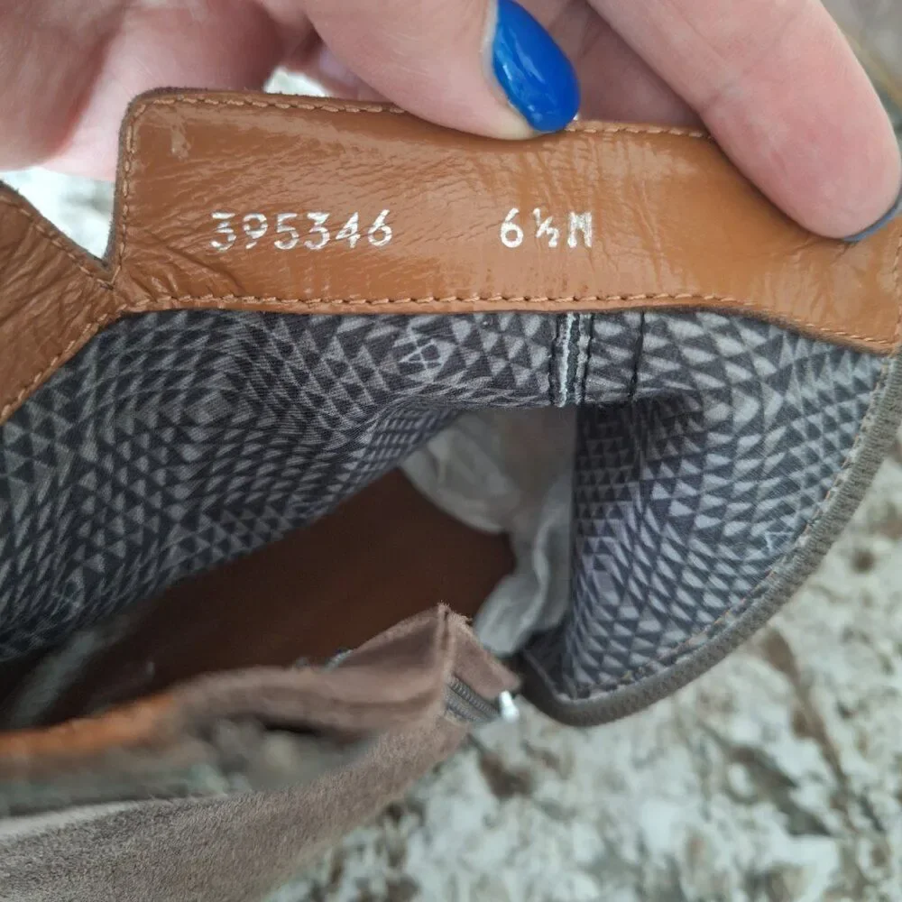 Aqutalia Suede Ankle  Booties‎ Size 6.5